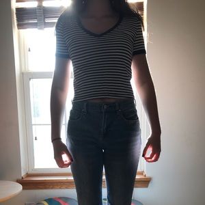 Black & White v-neck!